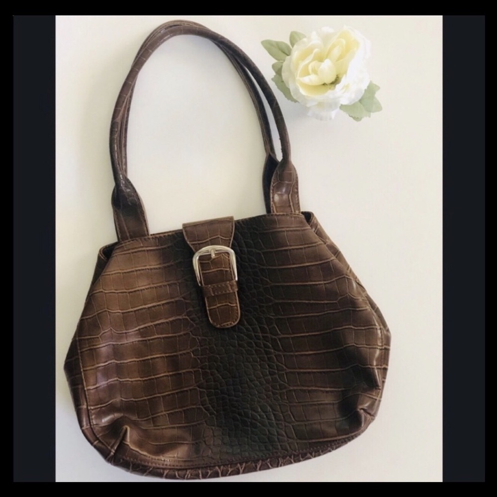 🦩CLEARANCE! Marc Fisher Embossed Shoulder Bag